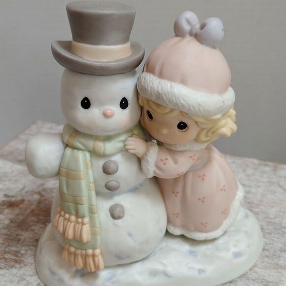👍 Precious Moments Girl And  Snowman C2 - Picture 1 of 3